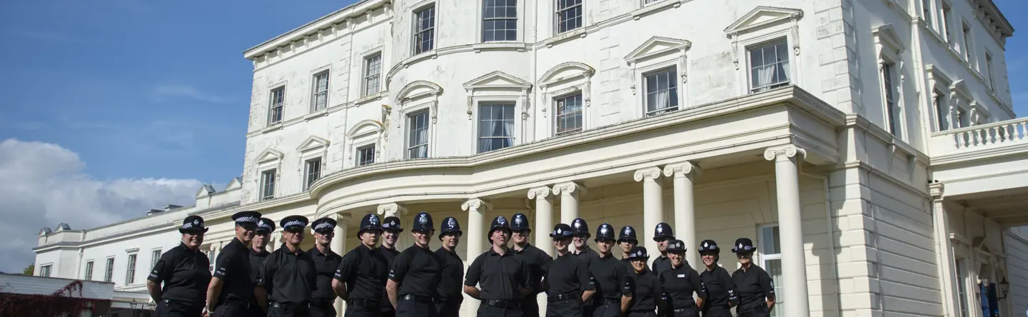 Cohort of new recruits standing in front of Southwick House